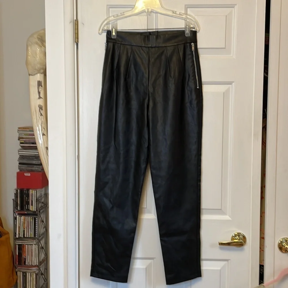 Nwt Vixen by Micheline Pitt Bad Girl Vegan Leather Cigarette Pants - Picture 8 of 15